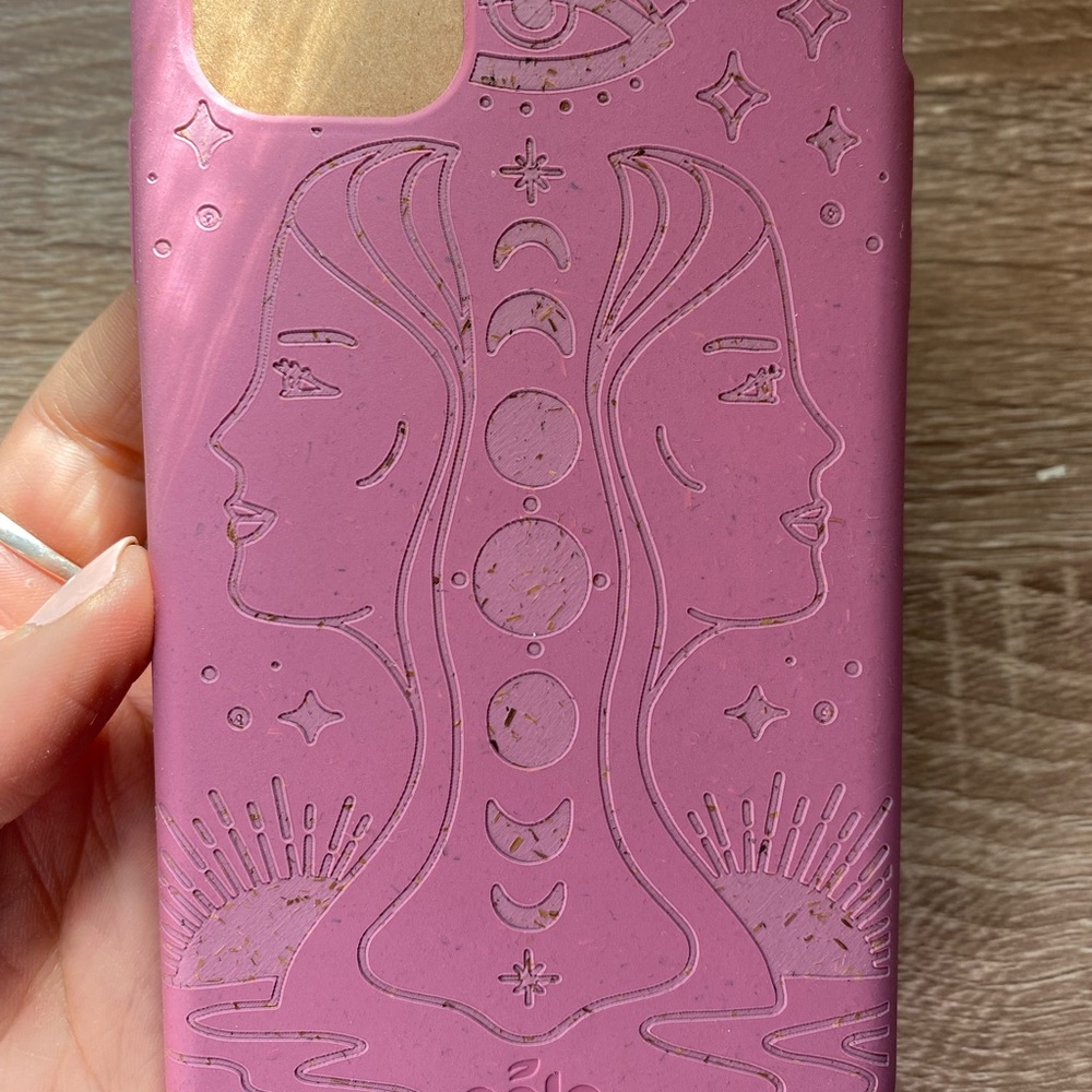 Cassis Reflect iPhone 11 Pela case